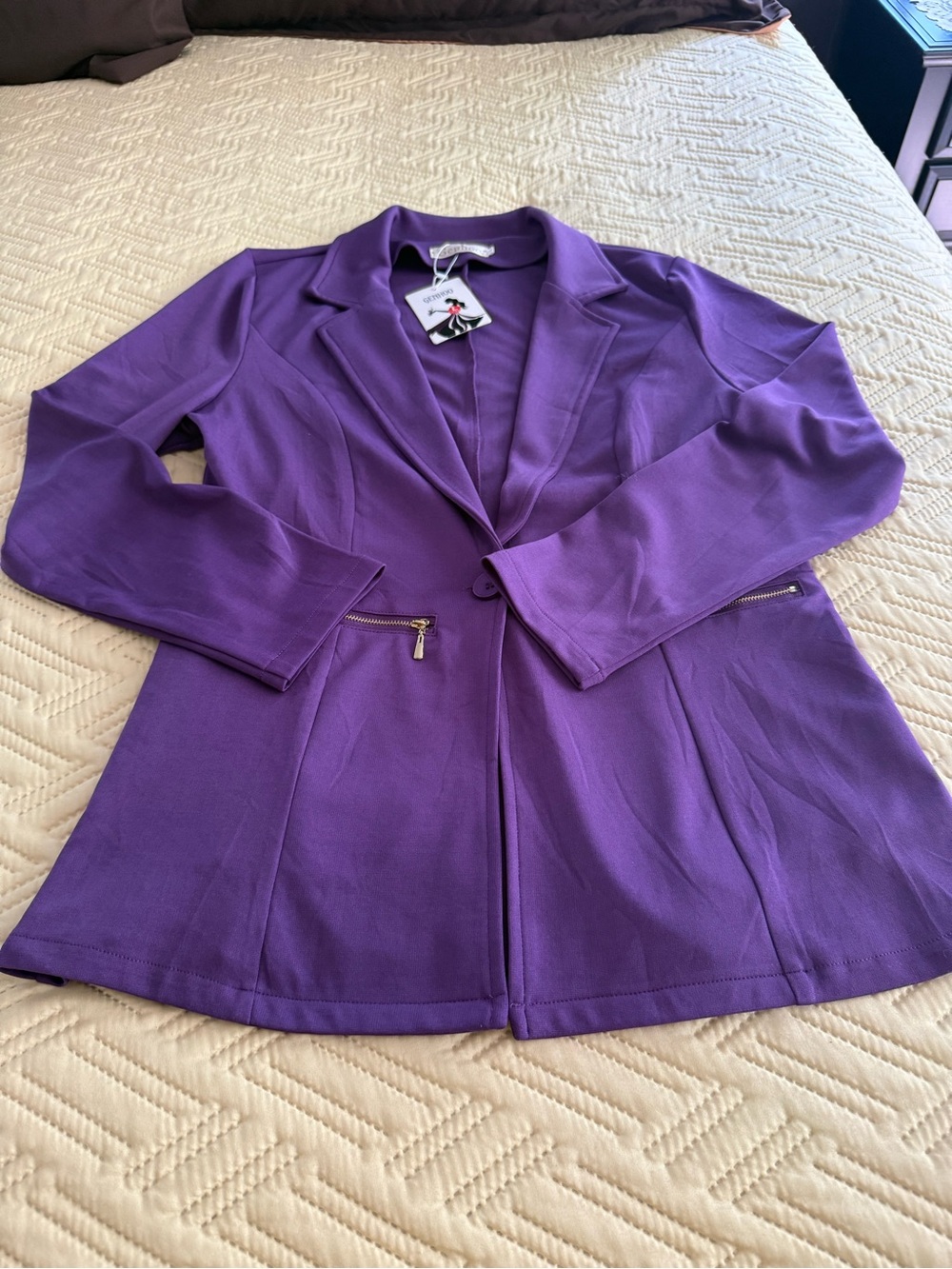 Genhoo Violet Single-Button Blazer with Gold Zippers - Picture 6 of 8